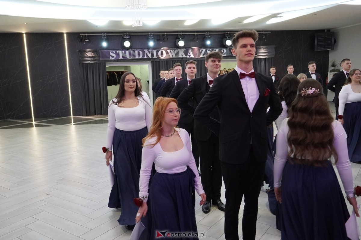 Studniówka w Zespole Szkół Zawodowych nr 2 w Ostrołęce [01.02.2025] - zdjęcie #145 - eOstroleka.pl