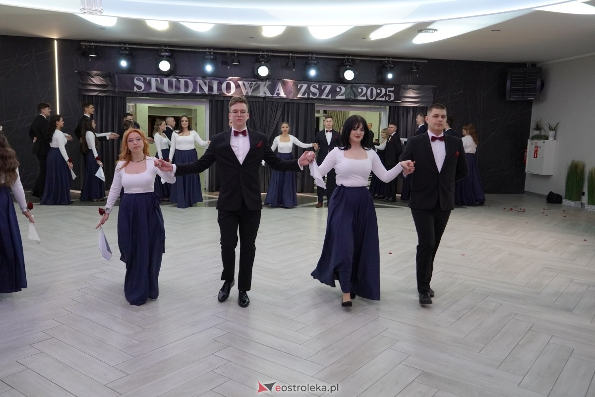 Studniówka w Zespole Szkół Zawodowych nr 2 w Ostrołęce [01.02.2025] - zdjęcie #133 - eOstroleka.pl