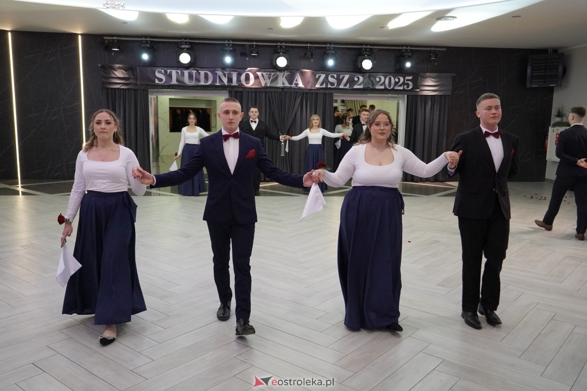 Studniówka w Zespole Szkół Zawodowych nr 2 w Ostrołęce [01.02.2025] - zdjęcie #128 - eOstroleka.pl