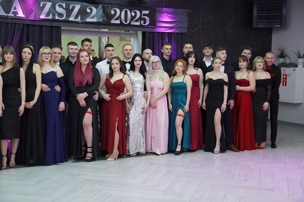 Studniówka w Zespole Szkół Zawodowych nr 2 w Ostrołęce [01.02.2025] - zdjęcie #109 - eOstroleka.pl