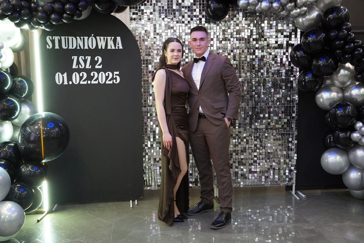 Studniówka w Zespole Szkół Zawodowych nr 2 w Ostrołęce [01.02.2025] - zdjęcie #81 - eOstroleka.pl