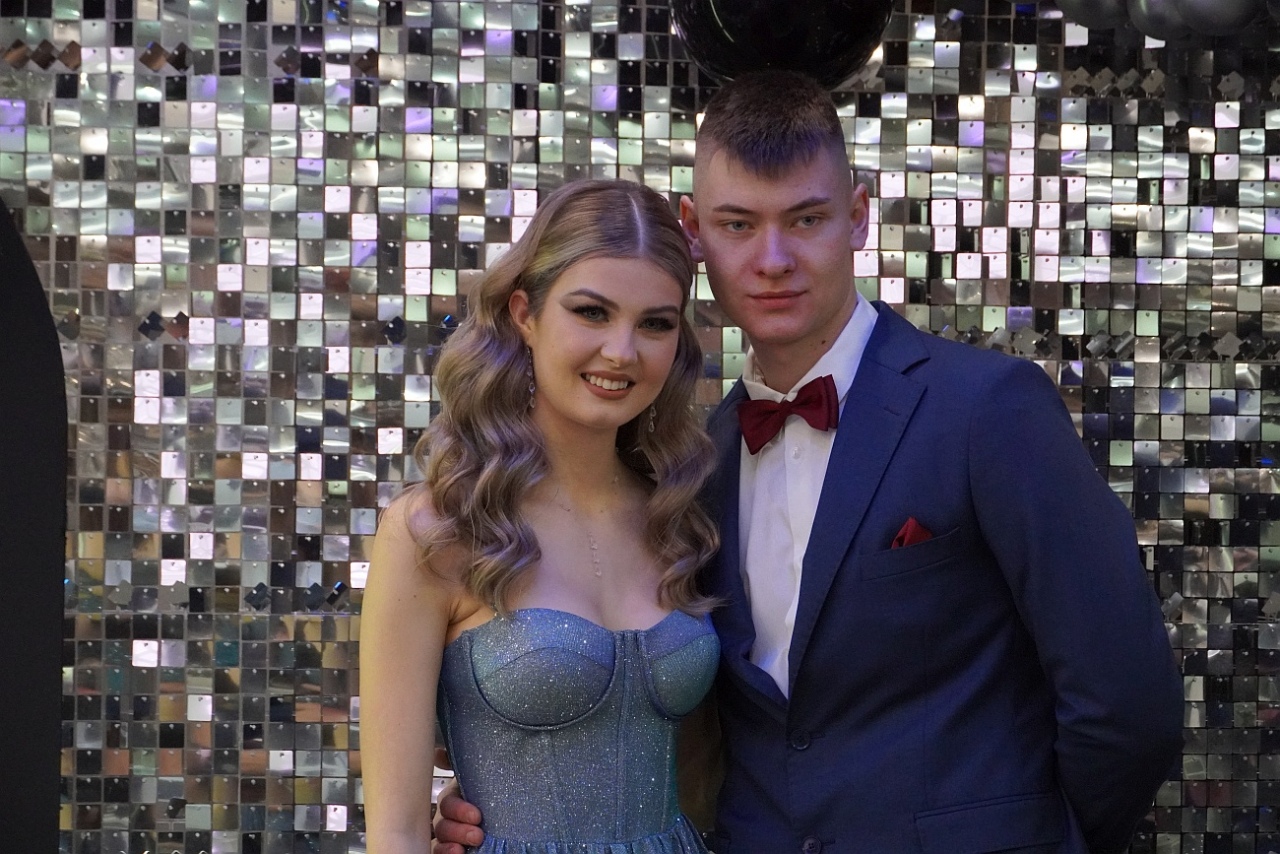 Studniówka w Zespole Szkół Zawodowych nr 2 w Ostrołęce [01.02.2025] - zdjęcie #78 - eOstroleka.pl