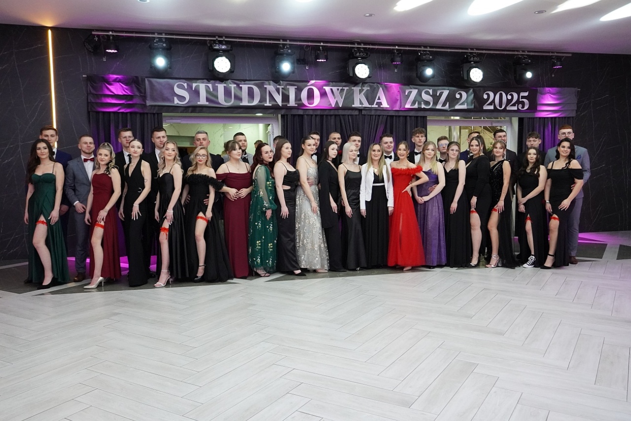 Studniówka w Zespole Szkół Zawodowych nr 2 w Ostrołęce [01.02.2025] - zdjęcie #73 - eOstroleka.pl