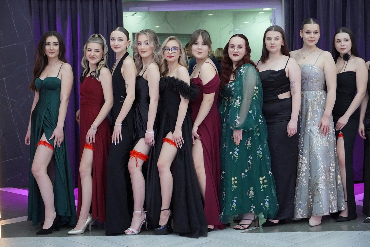 Studniówka w Zespole Szkół Zawodowych nr 2 w Ostrołęce [01.02.2025] - zdjęcie #67 - eOstroleka.pl