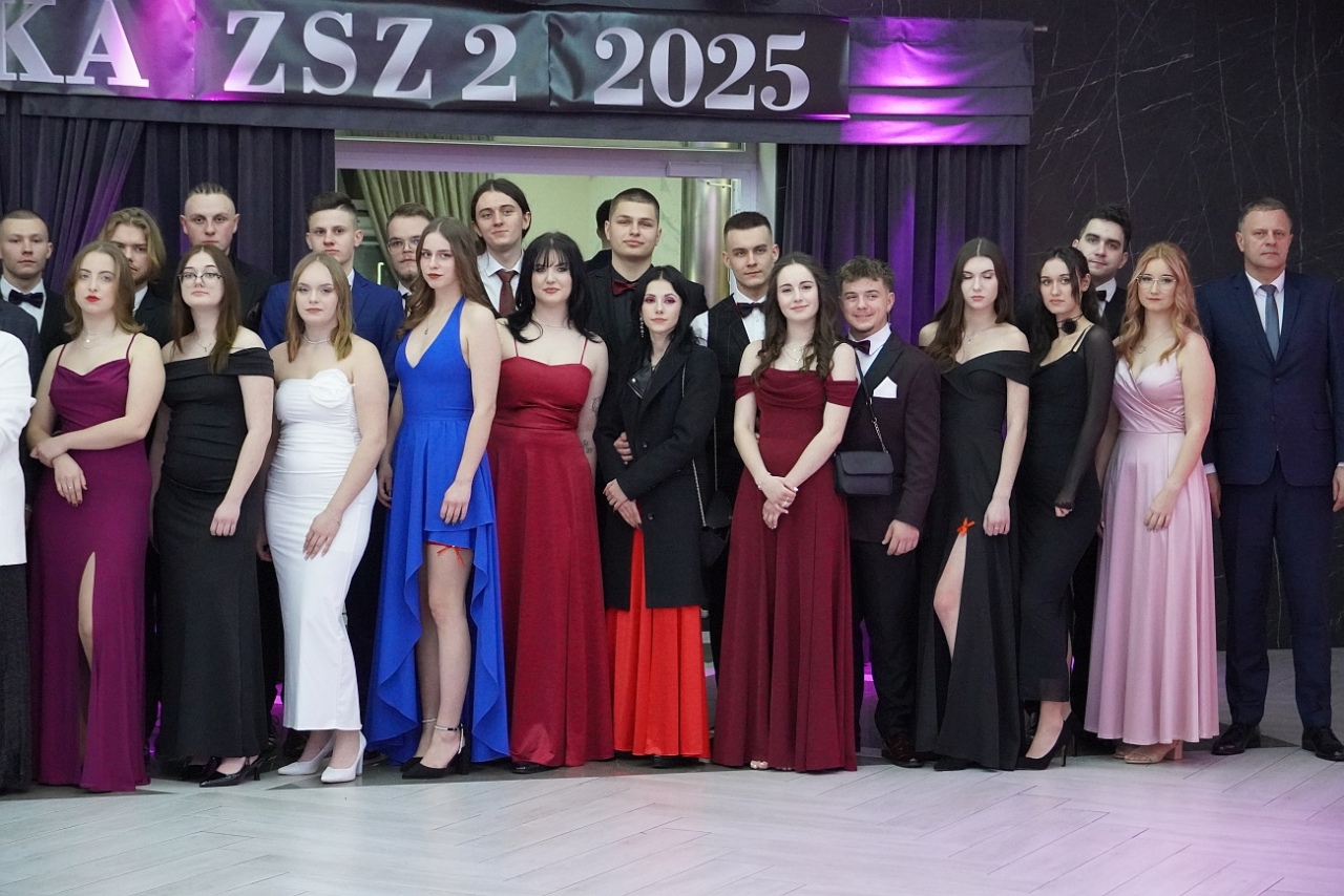 Studniówka w Zespole Szkół Zawodowych nr 2 w Ostrołęce [01.02.2025] - zdjęcie #60 - eOstroleka.pl