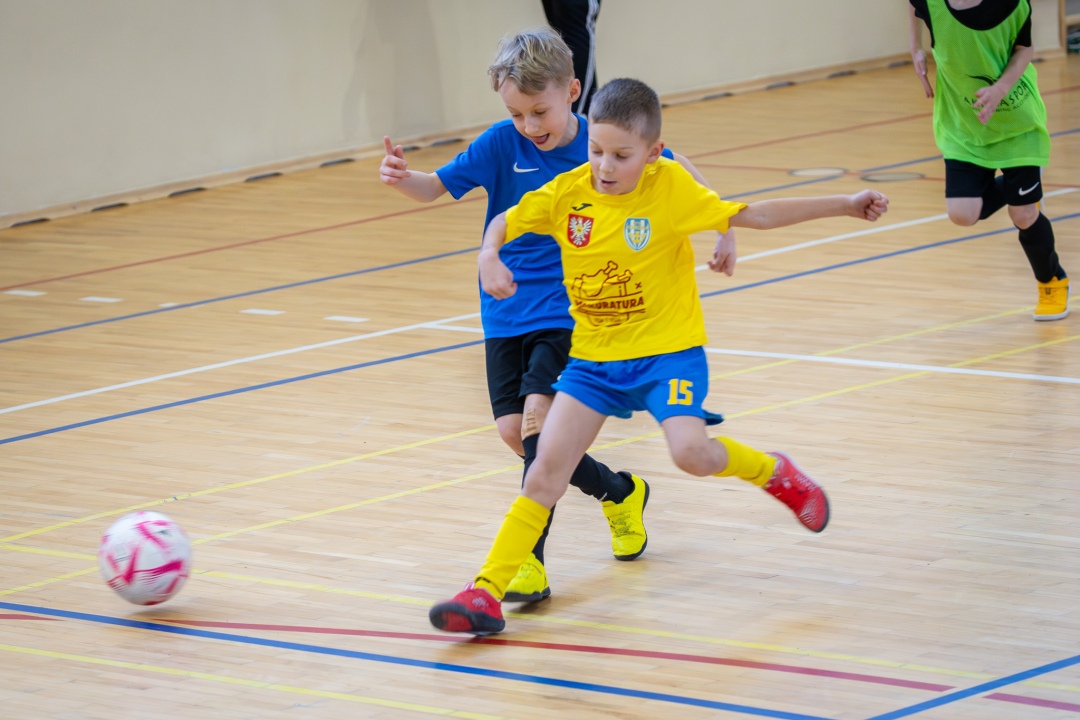 Turniej piłki nożnej w ramach ferii zimowych 2025 - zdjęcie #78 - eOstroleka.pl