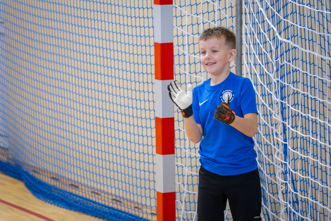 Turniej piłki nożnej w ramach ferii zimowych 2025 - zdjęcie #62 - eOstroleka.pl