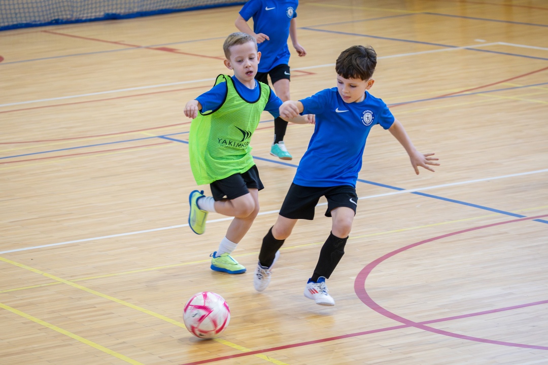 Turniej piłki nożnej w ramach ferii zimowych 2025 - zdjęcie #52 - eOstroleka.pl