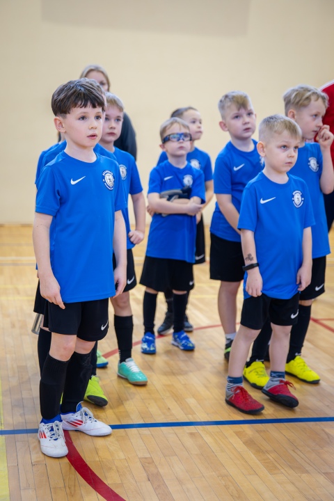 Turniej piłki nożnej w ramach ferii zimowych 2025 - zdjęcie #40 - eOstroleka.pl