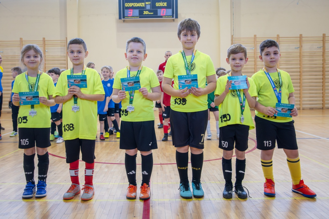 Turniej piłki nożnej w ramach ferii zimowych 2025 - zdjęcie #35 - eOstroleka.pl