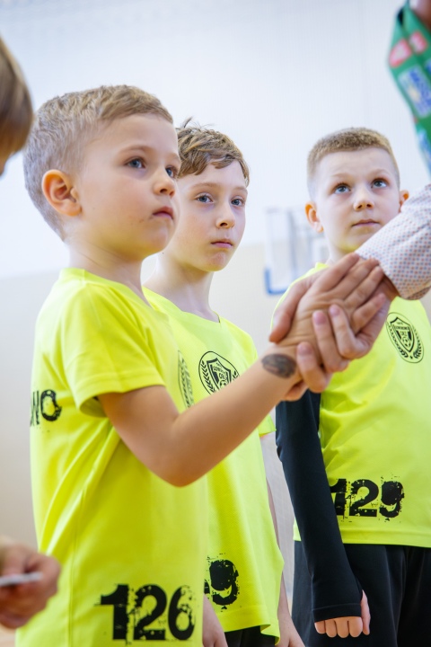 Turniej piłki nożnej w ramach ferii zimowych 2025 - zdjęcie #33 - eOstroleka.pl