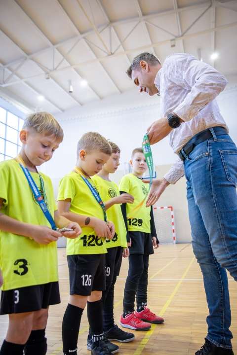 Turniej piłki nożnej w ramach ferii zimowych 2025 - zdjęcie #32 - eOstroleka.pl