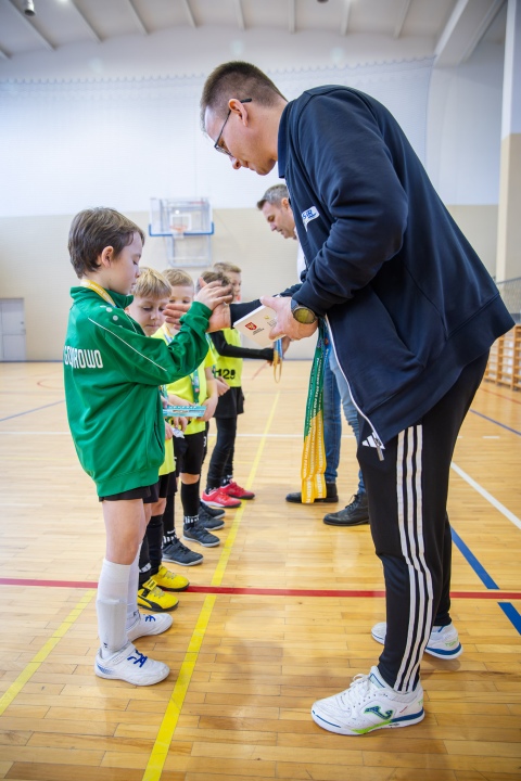 Turniej piłki nożnej w ramach ferii zimowych 2025 - zdjęcie #31 - eOstroleka.pl