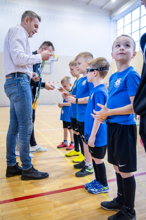 Turniej piłki nożnej w ramach ferii zimowych 2025 - zdjęcie #23 - eOstroleka.pl