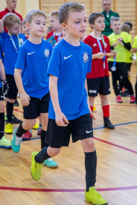 Turniej piłki nożnej w ramach ferii zimowych 2025 - zdjęcie #6 - eOstroleka.pl