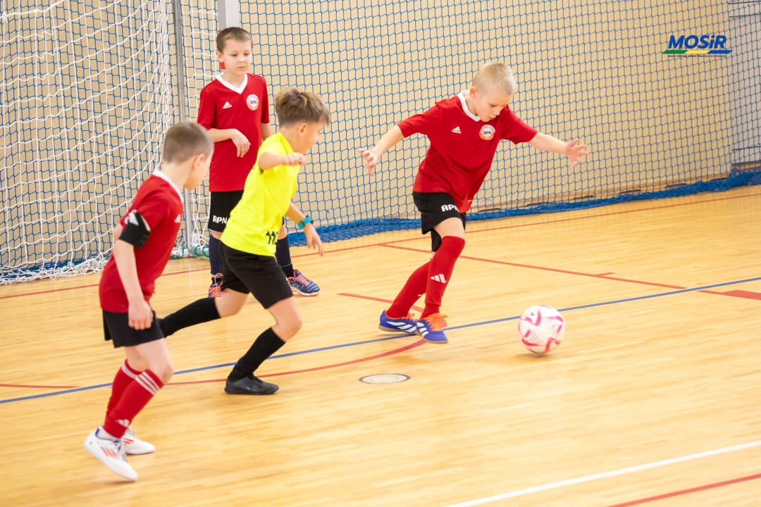 Ferie zimowe 2025 - drugi turniej piłki nożnej - zdjęcie #69 - eOstroleka.pl