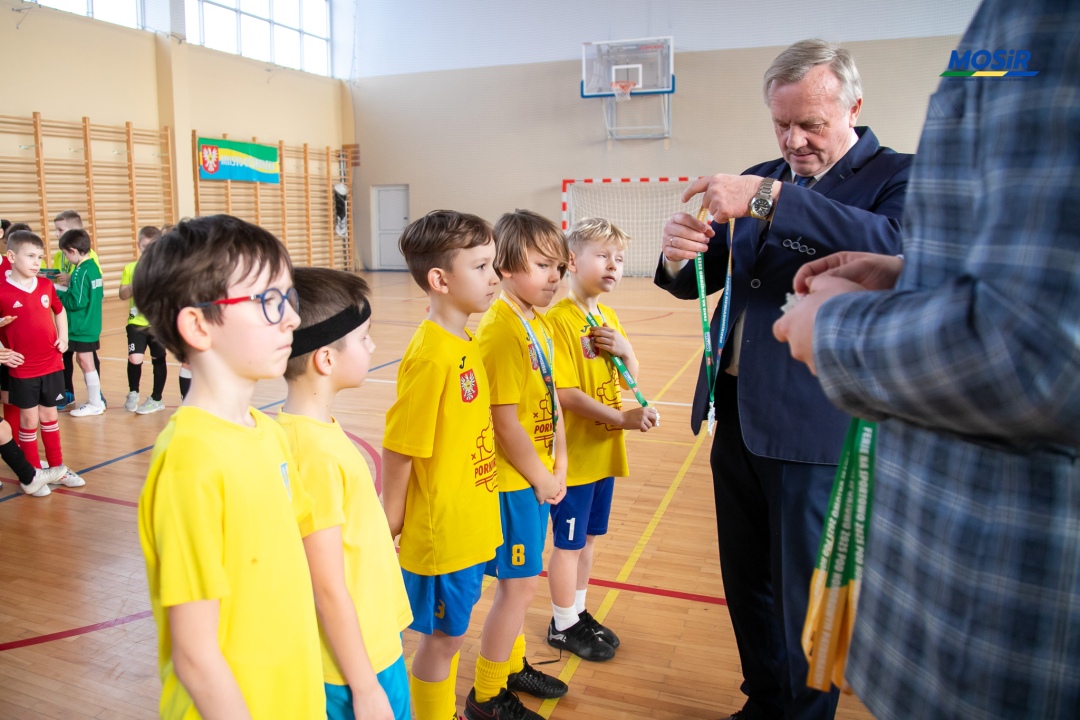 Ferie zimowe 2025 - drugi turniej piłki nożnej - zdjęcie #24 - eOstroleka.pl