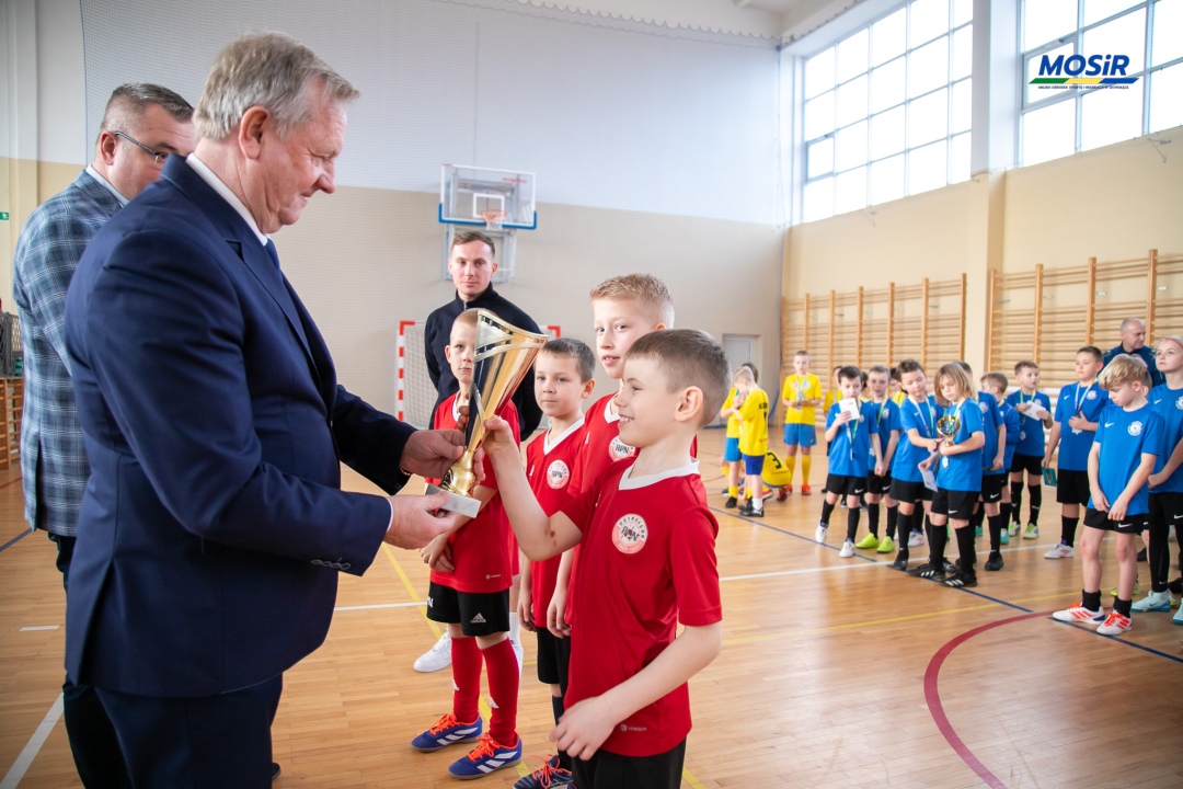 Ferie zimowe 2025 - drugi turniej piłki nożnej - zdjęcie #12 - eOstroleka.pl