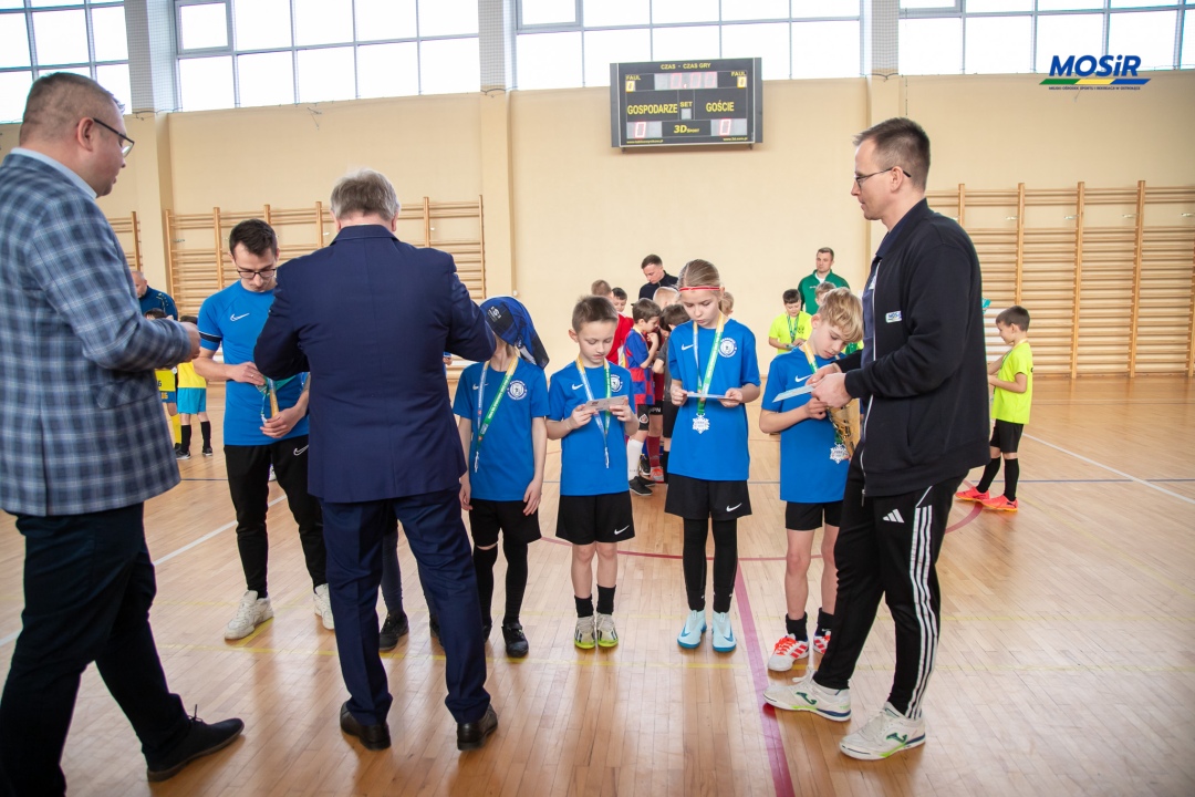 Ferie zimowe 2025 - drugi turniej piłki nożnej - zdjęcie #3 - eOstroleka.pl