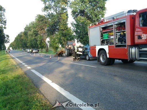 Wypadek na trasie Różan - Szelków DK-61 (06.09.2011) - zdjęcie #2 - eOstroleka.pl