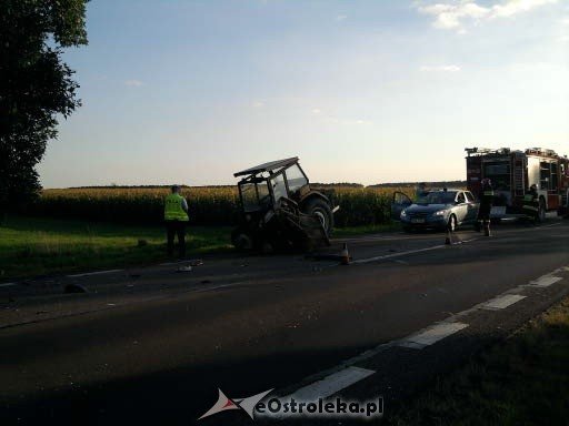 Wypadek na trasie Różan - Szelków DK-61 (06.09.2011) - zdjęcie #3 - eOstroleka.pl