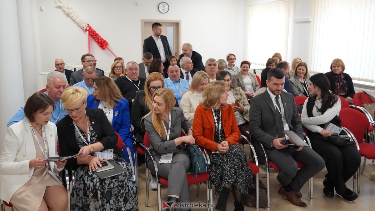Konferencja otwarcia projektu “Lelis-Skole budowa infrastruktury technicznej oraz zakup sprzętu do zarządzania katastrofami” [05.02.2025] - zdjęcie #52 - eOstroleka.pl