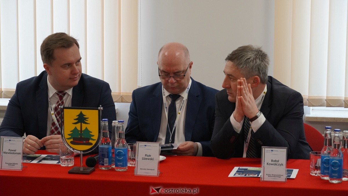 Konferencja otwarcia projektu “Lelis-Skole budowa infrastruktury technicznej oraz zakup sprzętu do zarządzania katastrofami” [05.02.2025] - zdjęcie #45 - eOstroleka.pl