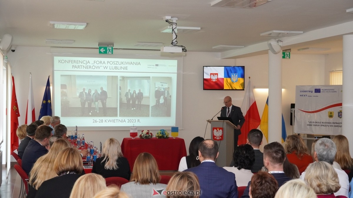 Konferencja otwarcia projektu “Lelis-Skole budowa infrastruktury technicznej oraz zakup sprzętu do zarządzania katastrofami” [05.02.2025] - zdjęcie #4 - eOstroleka.pl