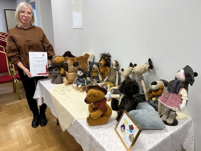 Pluszowy akcent podczas obrad sesji Rady Gminy Olszewo-Borki [06.02.2025] - zdjęcie #3 - eOstroleka.pl