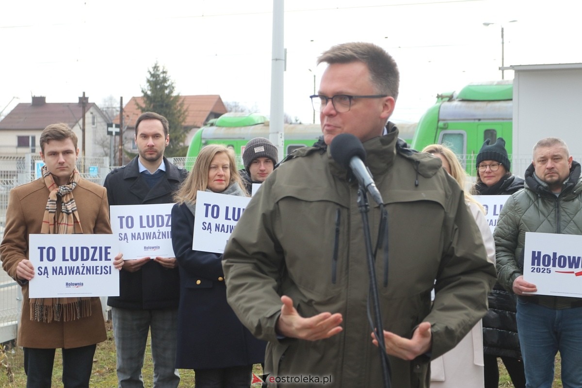 Szymon Hołownia w Ostrołęce [7.02.2025] - zdjęcie #4 - eOstroleka.pl