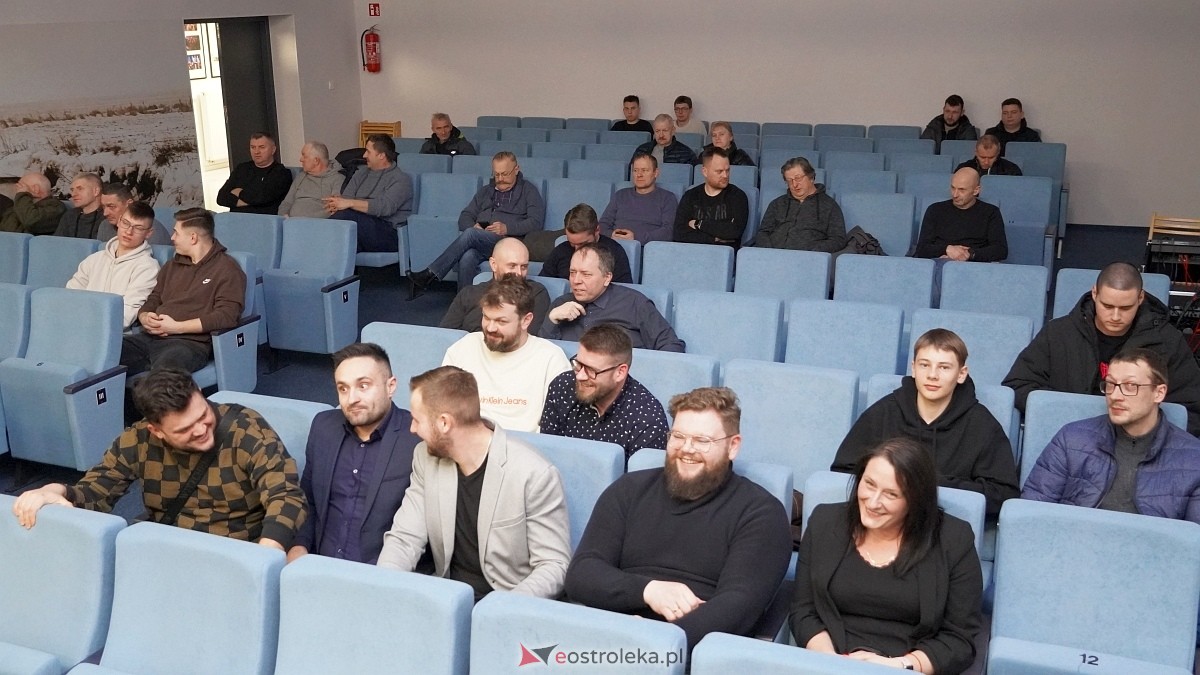 Spotkanie z politykami Konfederacji w Kadzidle [07.01.2025] - zdjęcie #33 - eOstroleka.pl