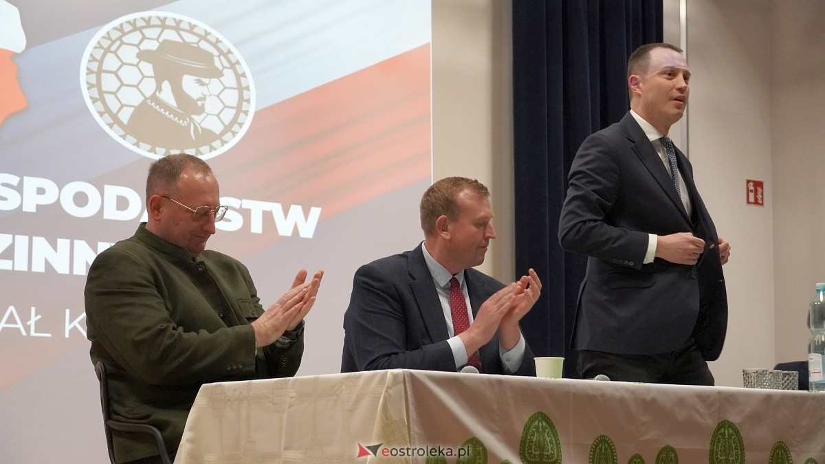 Spotkanie z politykami Konfederacji w Kadzidle [07.01.2025] - zdjęcie #30 - eOstroleka.pl