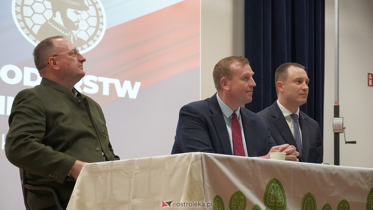 Spotkanie z politykami Konfederacji w Kadzidle [07.01.2025] - zdjęcie #25 - eOstroleka.pl