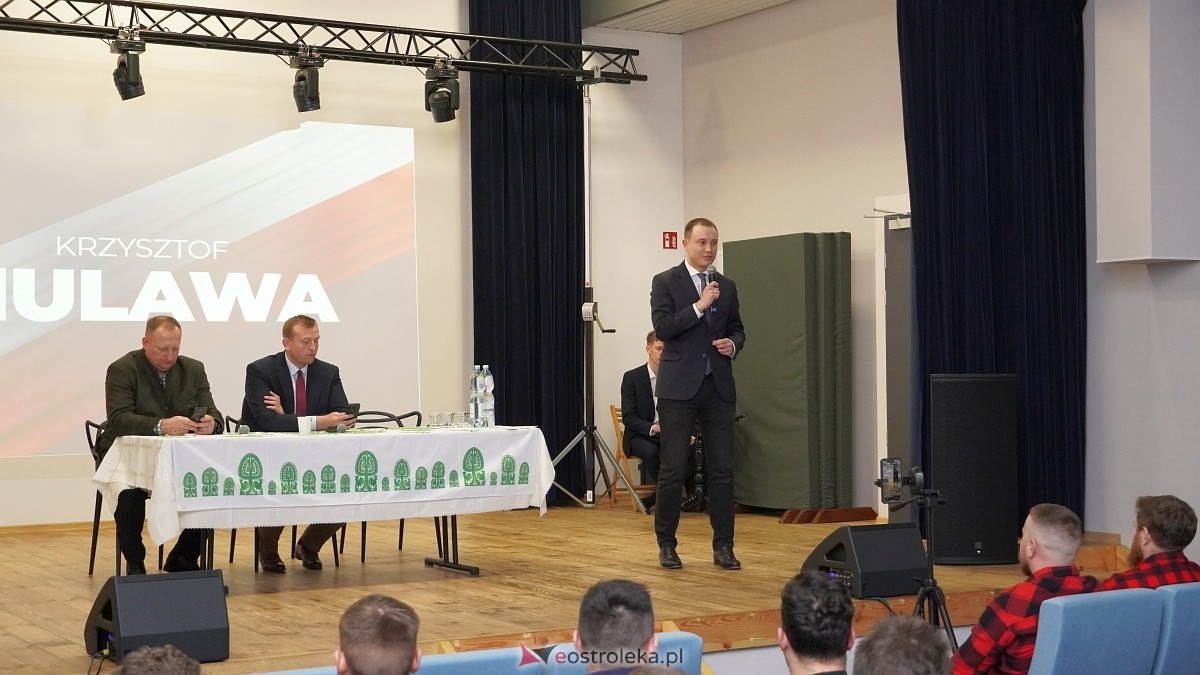 Spotkanie z politykami Konfederacji w Kadzidle [07.01.2025] - zdjęcie #17 - eOstroleka.pl