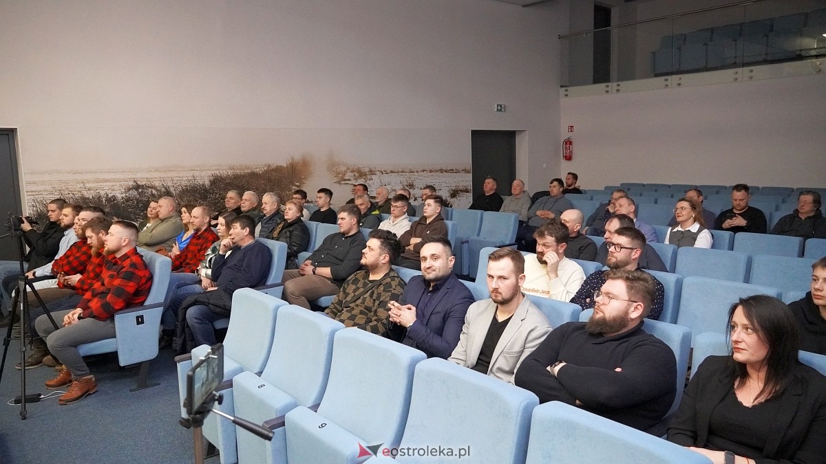 Spotkanie z politykami Konfederacji w Kadzidle [07.01.2025] - zdjęcie #16 - eOstroleka.pl