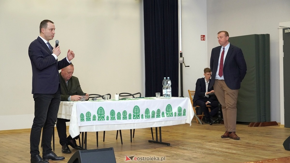 Spotkanie z politykami Konfederacji w Kadzidle [07.01.2025] - zdjęcie #4 - eOstroleka.pl