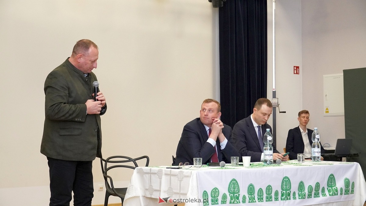 Spotkanie z politykami Konfederacji w Kadzidle [07.01.2025] - zdjęcie #3 - eOstroleka.pl