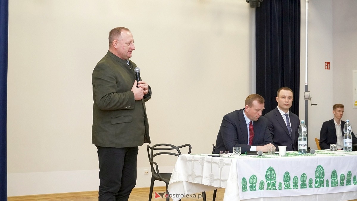 Spotkanie z politykami Konfederacji w Kadzidle [07.01.2025] - zdjęcie #1 - eOstroleka.pl