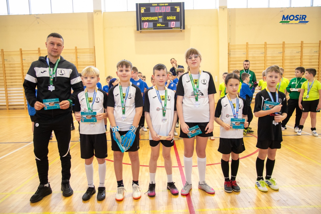 Turniej piłki nożnej Ostrołęka ferie 2025 - zdjęcie #21 - eOstroleka.pl