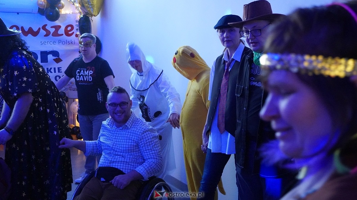 Bal karnawałowy WTZ Motylki [08.02.2025] - zdjęcie #52 - eOstroleka.pl