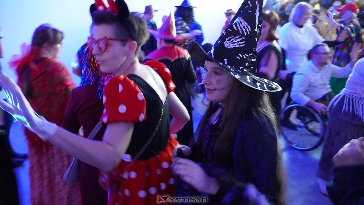 Bal karnawałowy WTZ Motylki [08.02.2025] - zdjęcie #44 - eOstroleka.pl