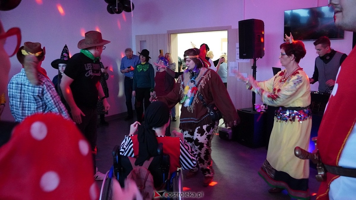 Bal karnawałowy WTZ Motylki [08.02.2025] - zdjęcie #19 - eOstroleka.pl
