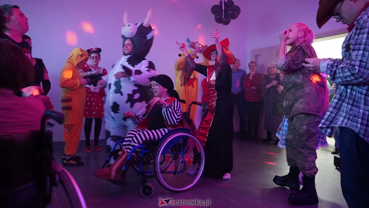 Bal karnawałowy WTZ Motylki [08.02.2025] - zdjęcie #6 - eOstroleka.pl