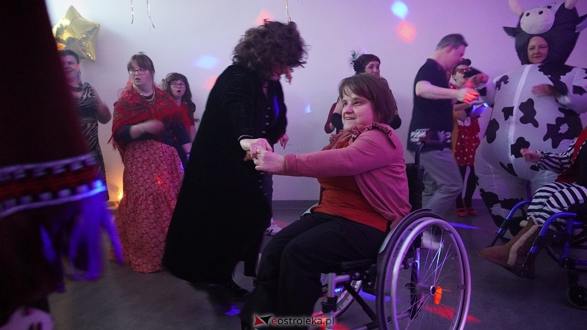 Bal karnawałowy WTZ Motylki [08.02.2025] - zdjęcie #5 - eOstroleka.pl