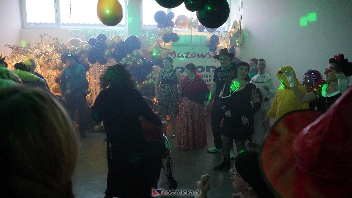 Bal karnawałowy WTZ Motylki [08.02.2025] - zdjęcie #4 - eOstroleka.pl