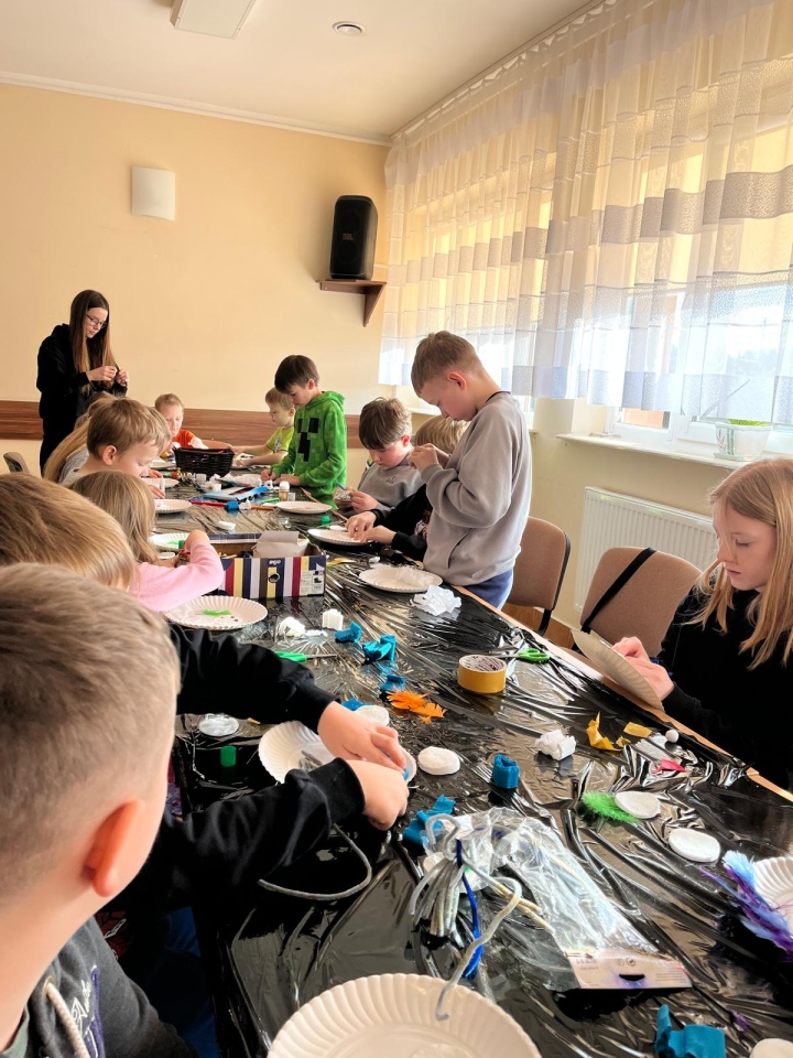 Ferie zimowe w świetlicy wiejskiej w Czarnowcu [11.02.2025] - zdjęcie #34 - eOstroleka.pl