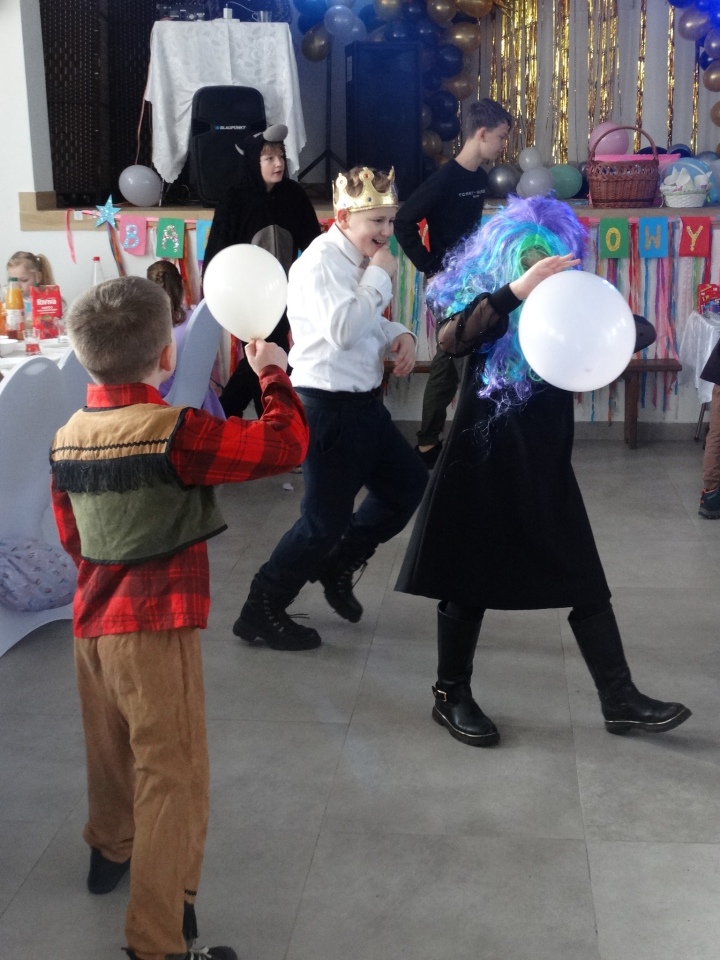 Bal karnawalowy w Jarnutach w gminie Czerwin [13.02.2025] - zdjęcie #42 - eOstroleka.pl