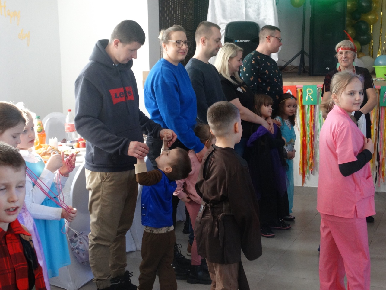 Bal karnawalowy w Jarnutach w gminie Czerwin [13.02.2025] - zdjęcie #36 - eOstroleka.pl