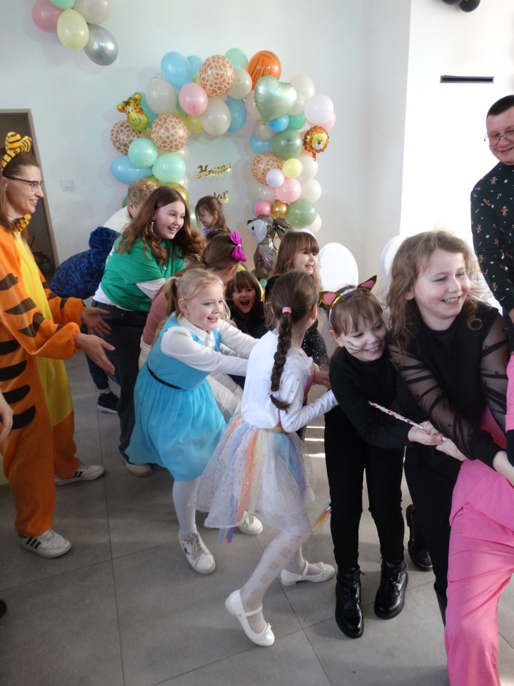 Bal karnawalowy w Jarnutach w gminie Czerwin [13.02.2025] - zdjęcie #27 - eOstroleka.pl