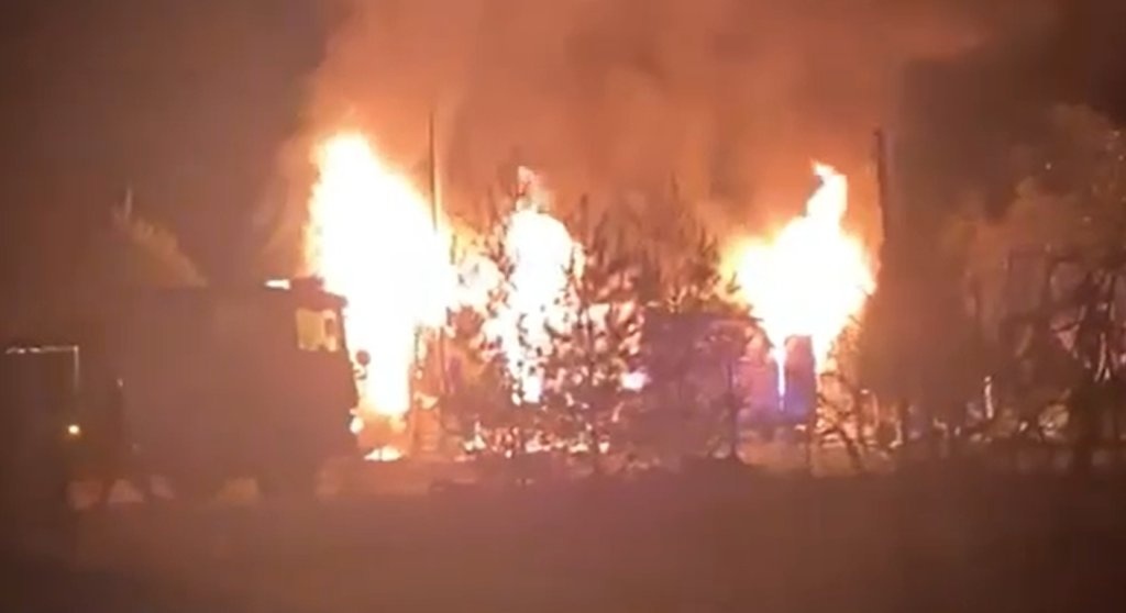 Tragiczny pożar w Myszyńcu - fot. eOstroleka, OSP Zdunek, OSP Myszyniec [7/8.02.2025] - zdjęcie #3 - eOstroleka.pl